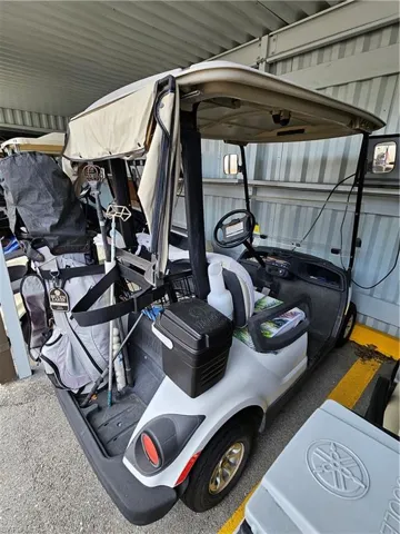 GOLF CART INCLUDED