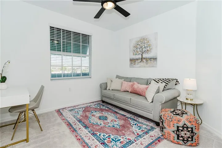 Guest Room/Den (pull out sofa)