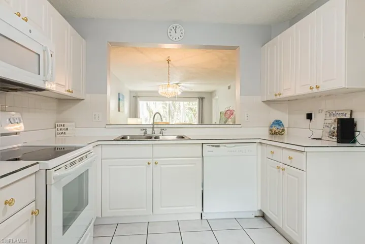 749 Landover Cir # 102, Naples Fl 34104