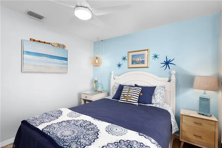 Bedroom with ceiling fan