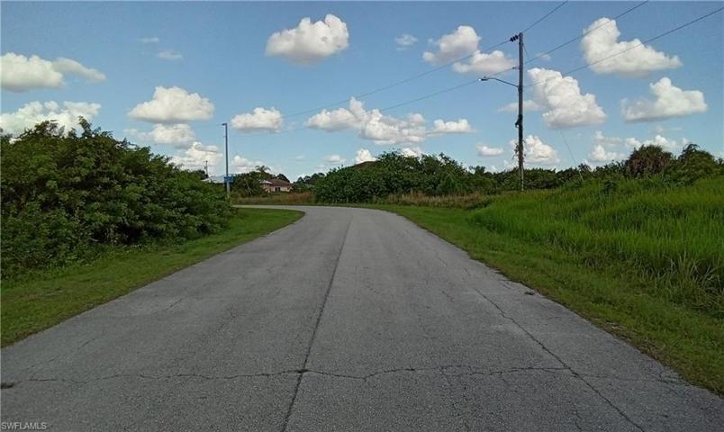 619 CHEMSTRAND ST E, LEHIGH ACRES FL 33974