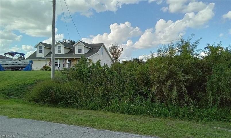 619 CHEMSTRAND ST E, LEHIGH ACRES FL 33974