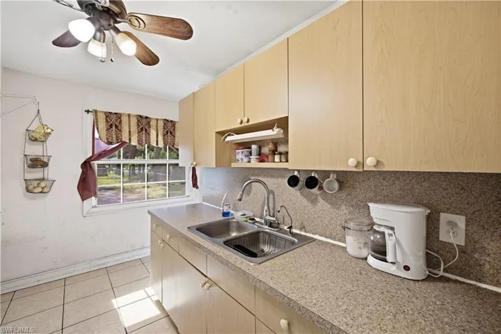 231 14th St Ne, Naples, Florida 34120