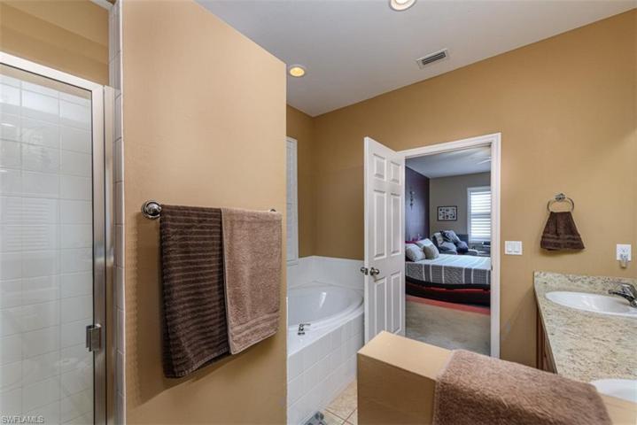 Master Bath with Separate Tub/Shower