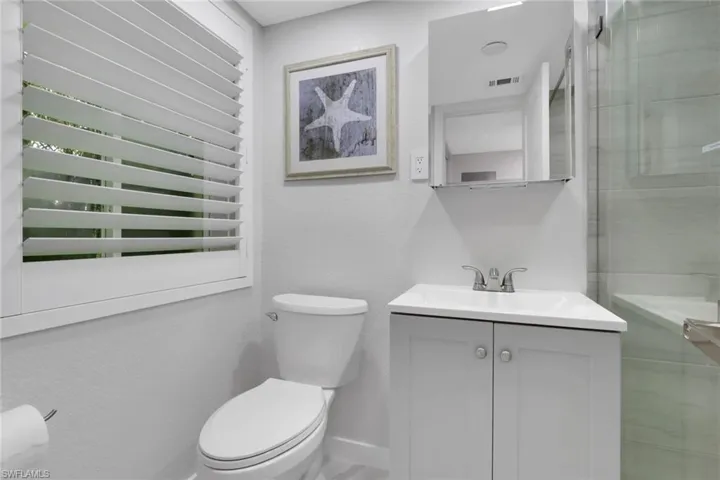 175 5th Ave S 4, Naples, Florida 34102