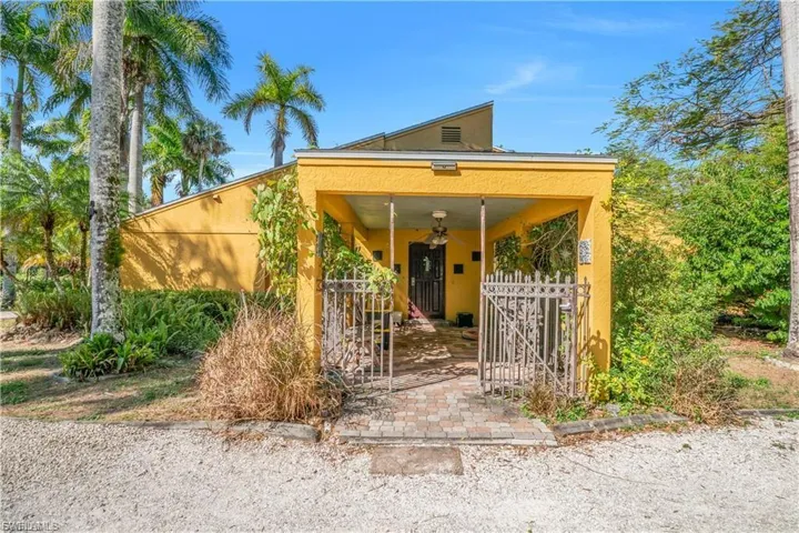 184 W Mariana Ave, North Fort Myers, Florida 33903