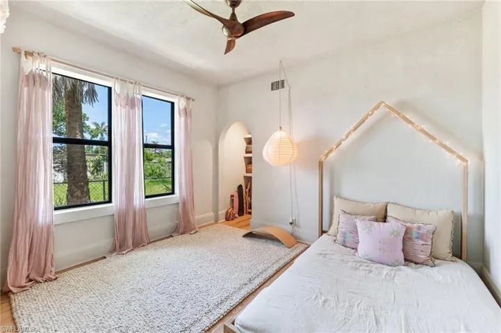 1717 Sunset Pl, Fort Myers, Florida 33901