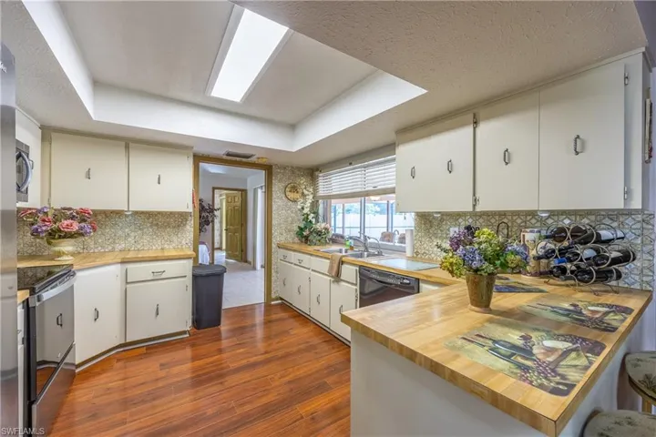1314 SE 43rd  TER, Cape Coral, FL 33904
