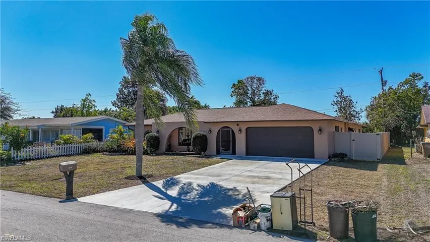 1314 Se 43rd Ter, Cape Coral, Florida 33904