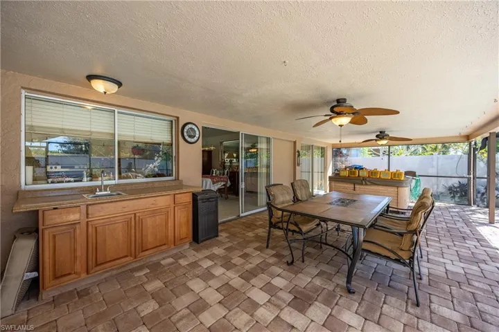 1314 Se 43rd Ter, Cape Coral, Florida 33904