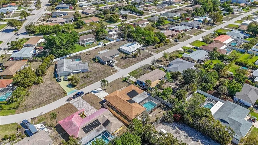 1314 Se 43rd Ter, Cape Coral, Florida 33904