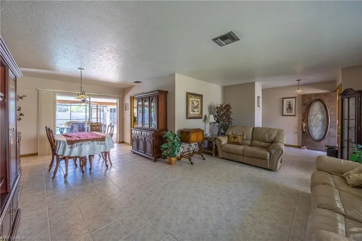 1314 SE 43rd  TER, Cape Coral, FL 33904
