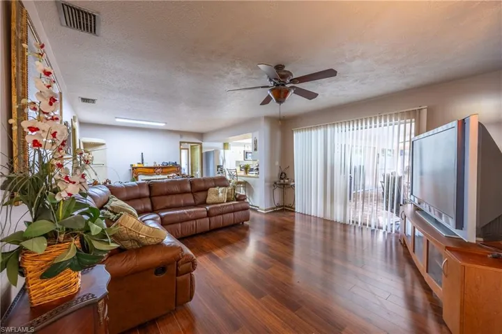 1314 SE 43rd  TER, Cape Coral, FL 33904