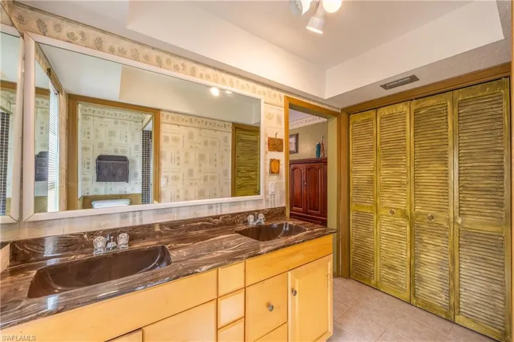 1314 SE 43rd  TER, Cape Coral, FL 33904