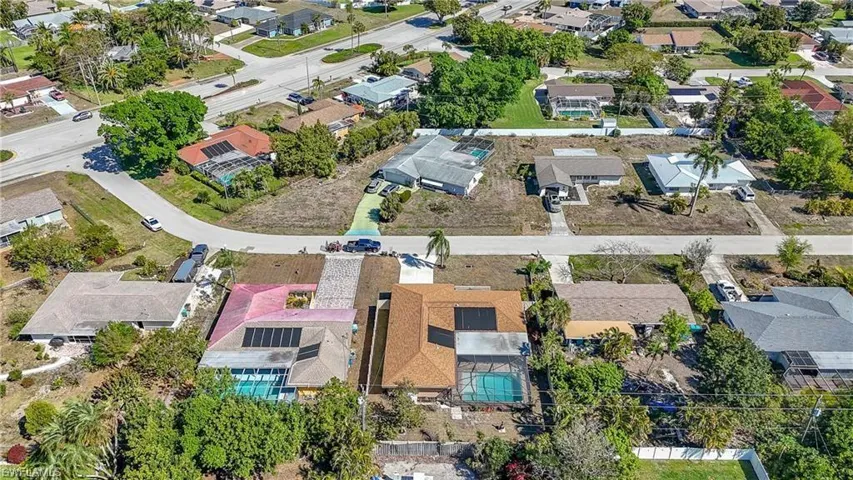 1314 Se 43rd Ter, Cape Coral, Florida 33904