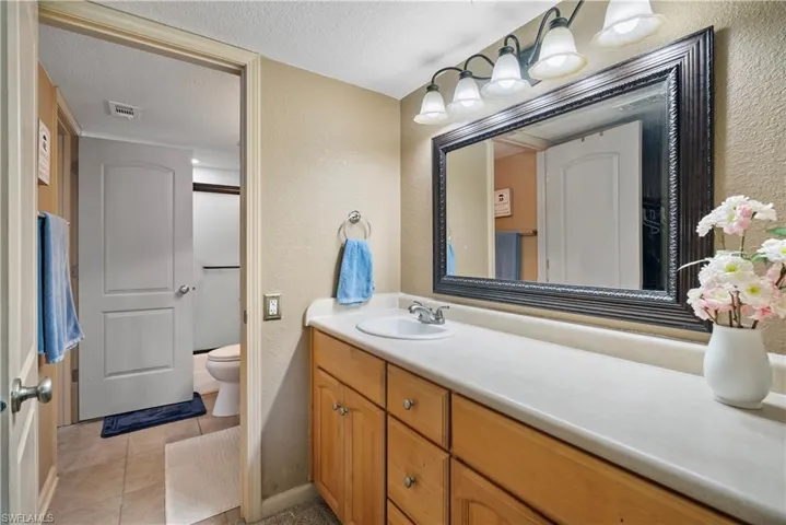 1700 Pine Valley Dr 208, Fort Myers, Florida 33907