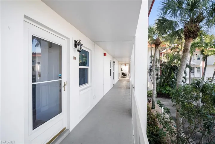 1700 Pine Valley Dr 208, Fort Myers, Florida 33907