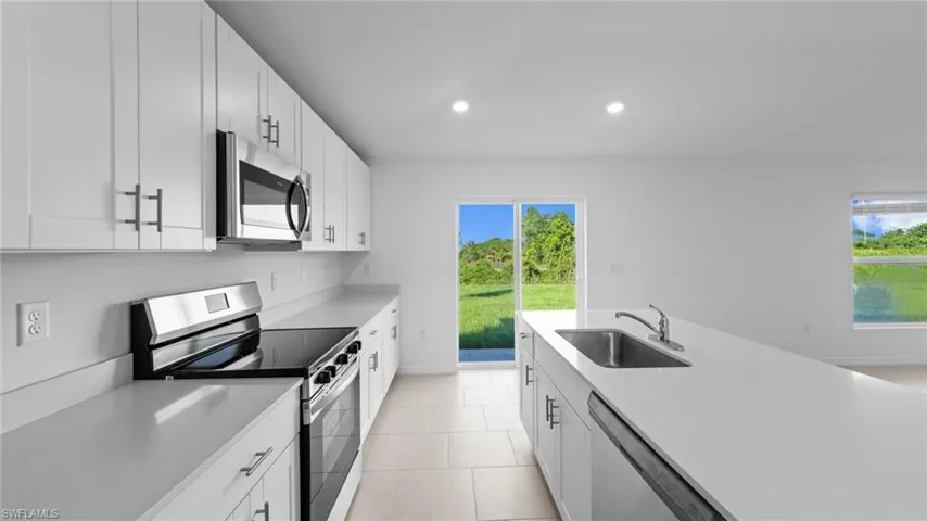 219  Peerless  ST, Lehigh Acres, FL 33974