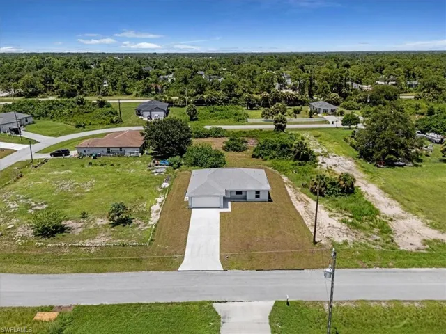 8028  Buttercup  CIR, Labelle, FL 33935