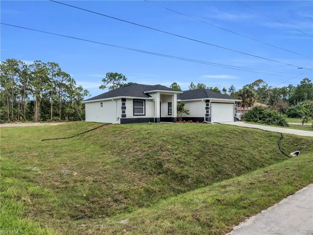 1102 Cortez Ave, Lehigh Acres, Florida 33972