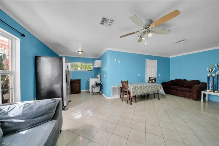 422 Bellair Rd, Fort Myers, Florida 33905