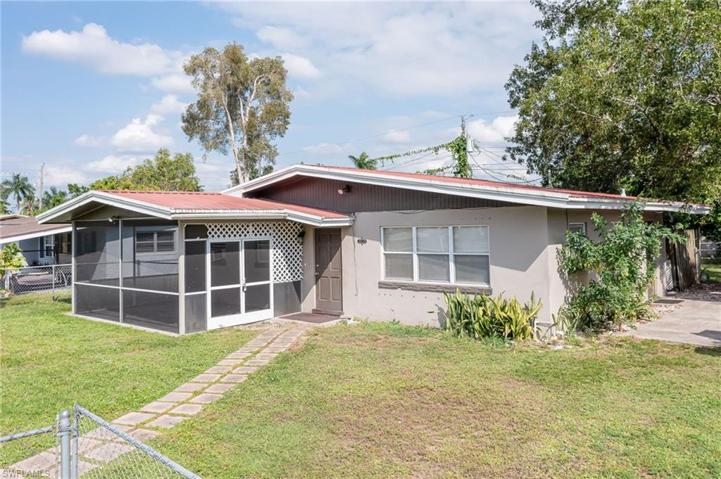 Nice front screened patio perfect for morning coffee or unwinding in the evenings.