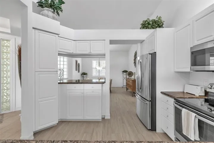 765  Bentwater  CIR, Naples, FL 34108