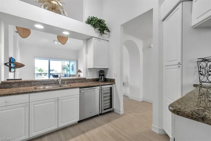 765  Bentwater  CIR, Naples, FL 34108