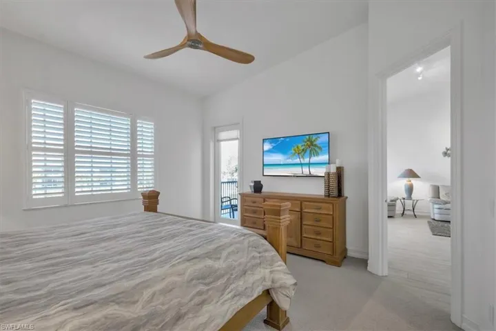 765  Bentwater  CIR, Naples, FL 34108