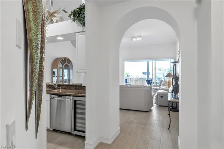 765  Bentwater  CIR, Naples, FL 34108