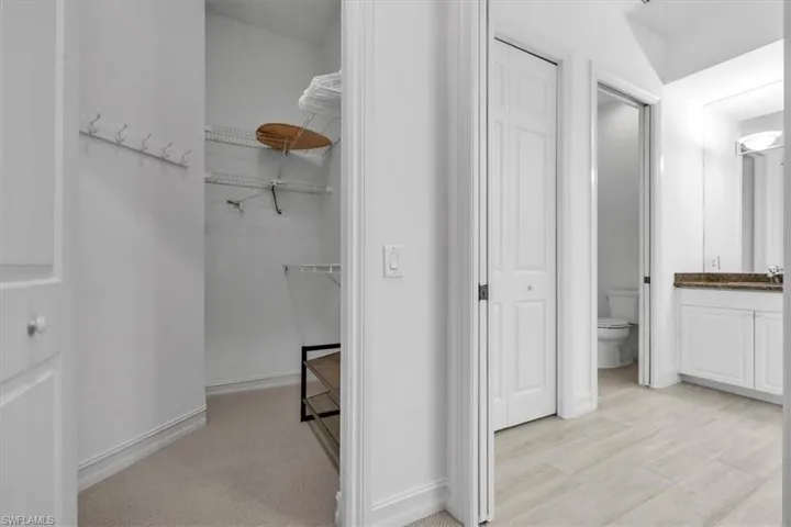 2 Walk-in closets in Master Ensuite