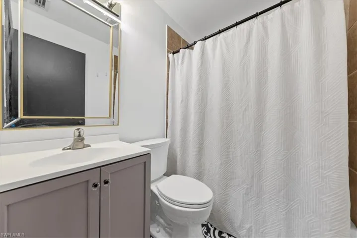 4027  Mindi  AVE, Naples, FL 34112