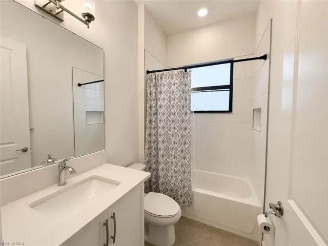 20202 Ainsley St, Estero, Florida 33928