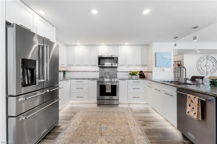 6001  Pelican Bay  BLVD, Naples, FL 34108