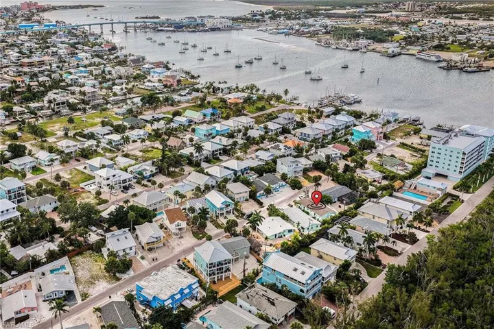236 Fairweather Ln, Fort Myers Beach, Florida 33931