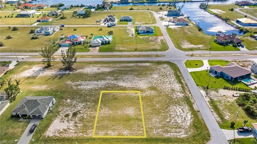 4426 NW 32nd  ST, Cape Coral, FL 33993