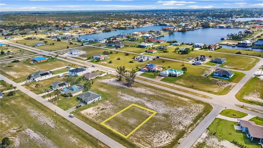 4426 NW 32nd  ST, Cape Coral, FL 33993