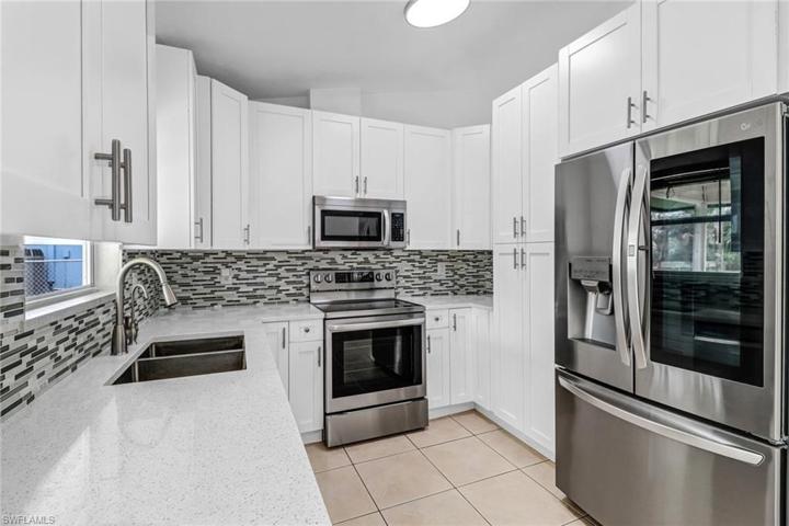 1031  19th SW ST, NAPLES, FL 34117