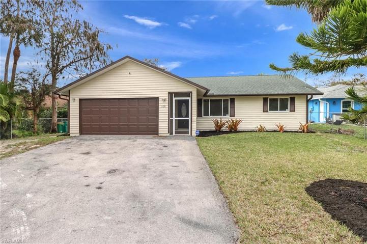 1031  19th SW ST, NAPLES, FL 34117