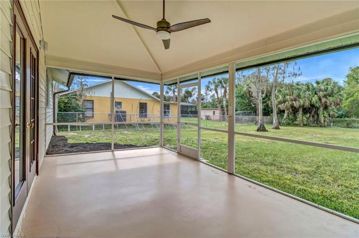 1031  19th SW ST, NAPLES, FL 34117