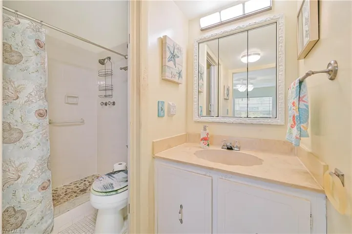 351 Charlemagne Blvd 105a, Naples, Florida 34112