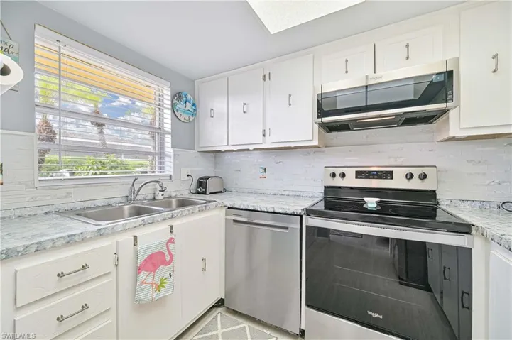 351 Charlemagne Blvd 105a, Naples, Florida 34112