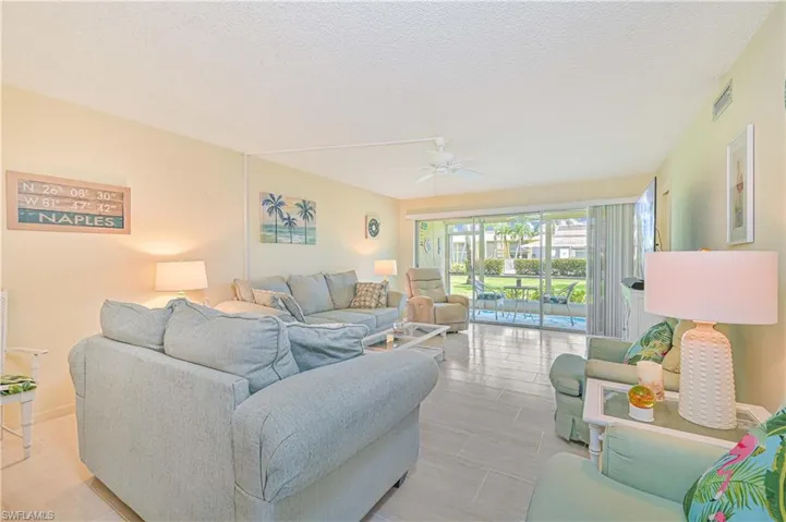 351 Charlemagne Blvd 105a, Naples, Florida 34112