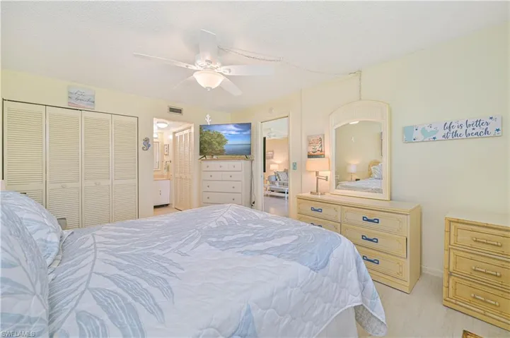 351 Charlemagne Blvd 105a, Naples, Florida 34112