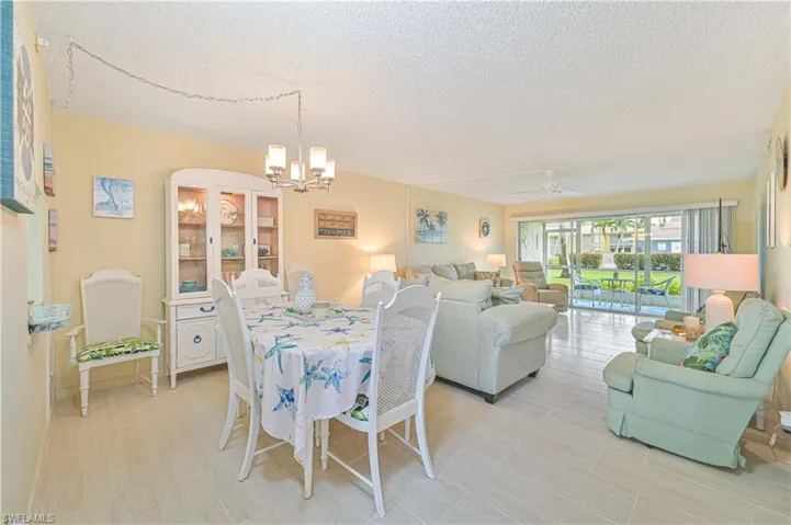 351 Charlemagne Blvd 105a, Naples, Florida 34112