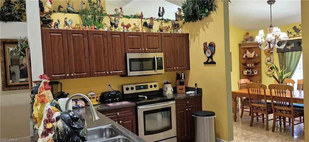 2011  Leroy  AVE, Alva, FL 33920