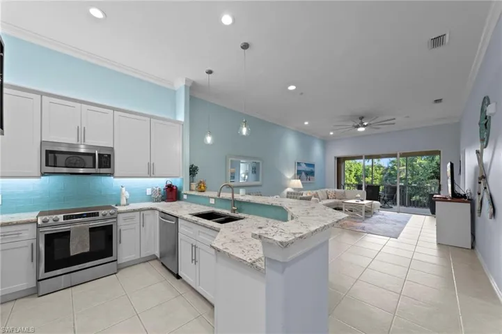 1285 Sweetwater Cv 2106, Naples, Florida 34110