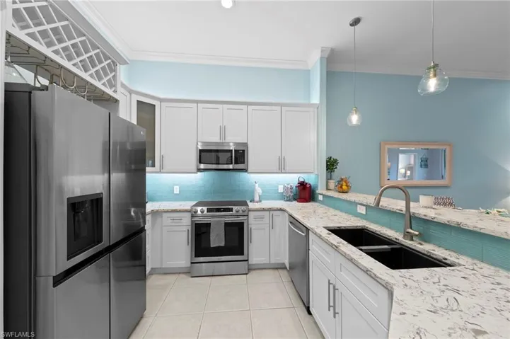 1285 Sweetwater Cv 2106, Naples, Florida 34110