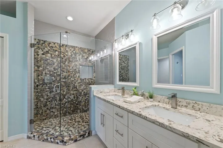 1285 Sweetwater Cv 2106, Naples, Florida 34110