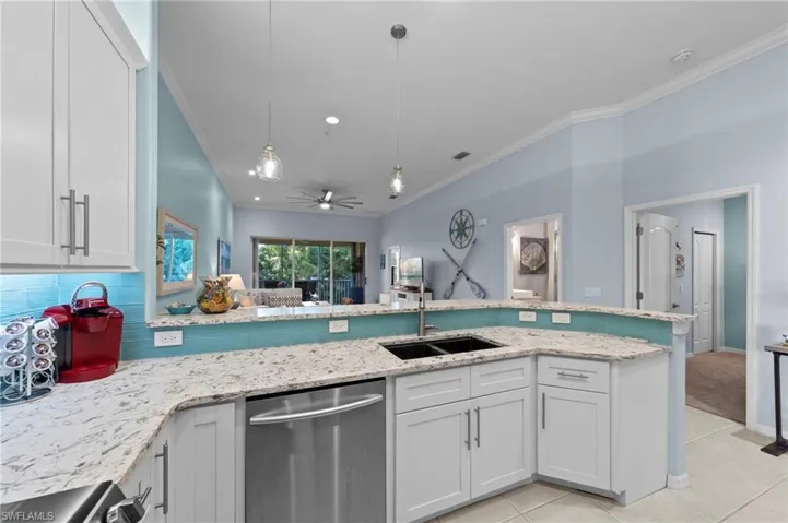1285 Sweetwater Cv 2106, Naples, Florida 34110